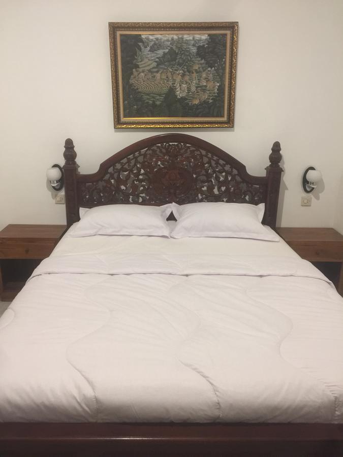 ウブド Anggrek Mas Bed & Breakfastホステル エクステリア 写真